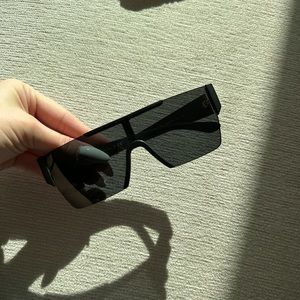 Authentic Burberry sunglasses. SET ON PRICE.